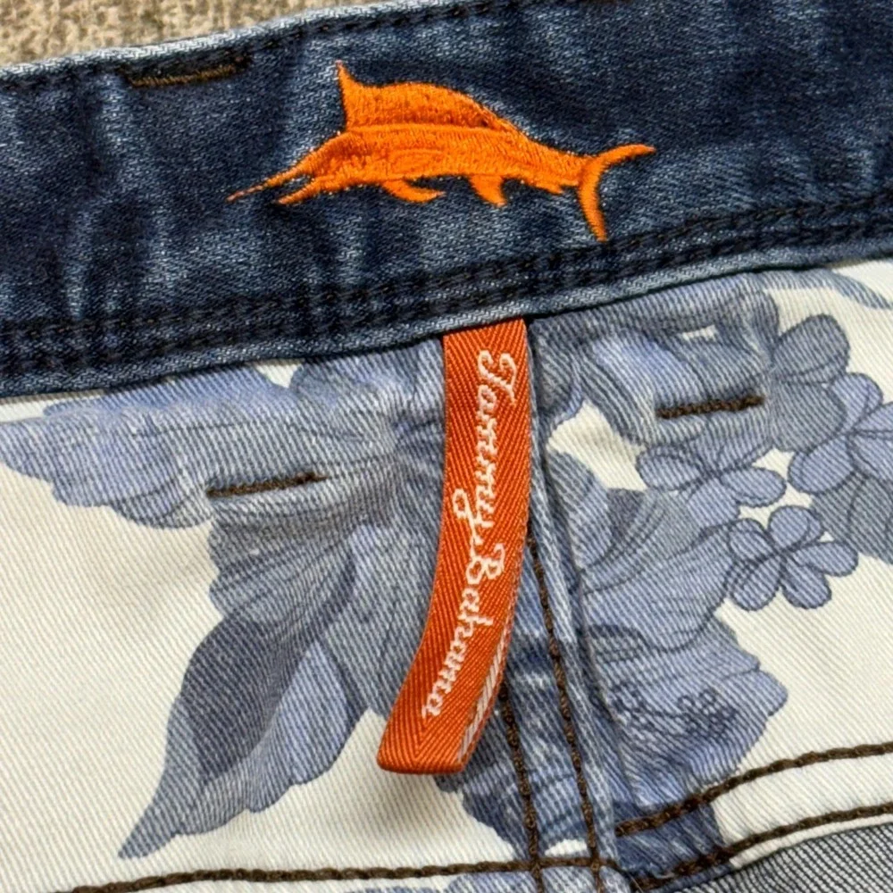 Tommy Bahama Jeans Men's Blue Denim Straight Leg Casual Comfort 40x32 Fits 44X29